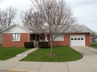 307 W Walnut St, Flora, IN 46929