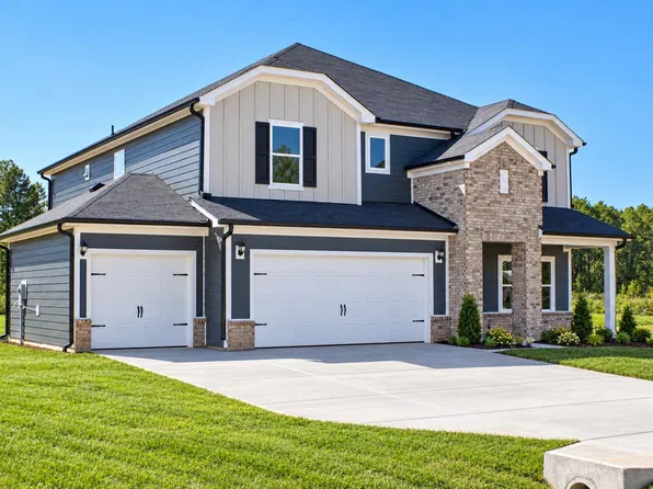 302 Barrow Meadows Dr, Zebulon, NC 27597