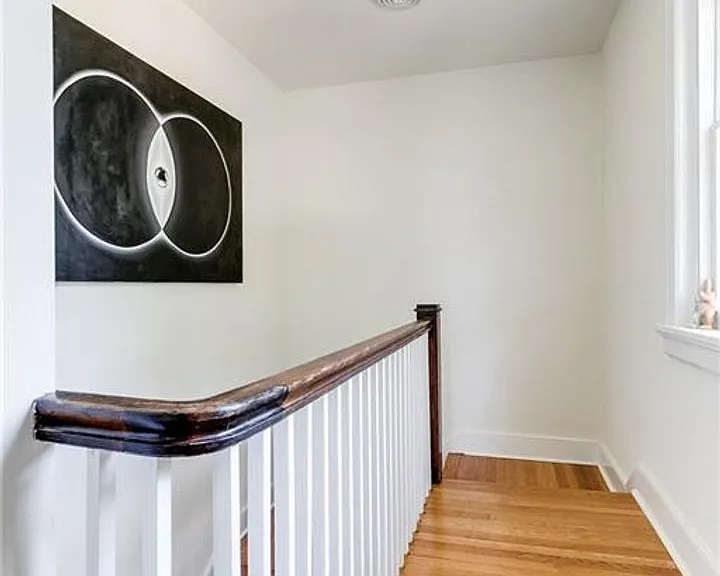 1025 Taylor Ave — Photo 2