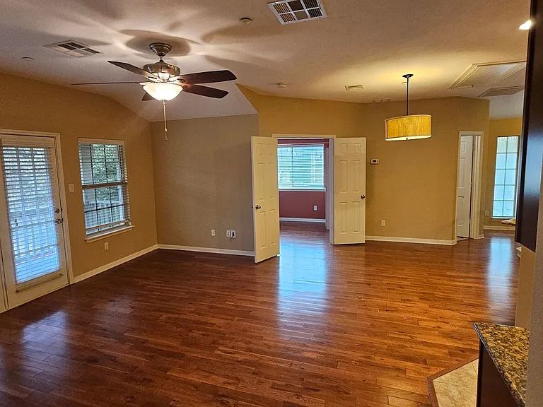 1310 W Parmer Ln #1701 — Photo 7