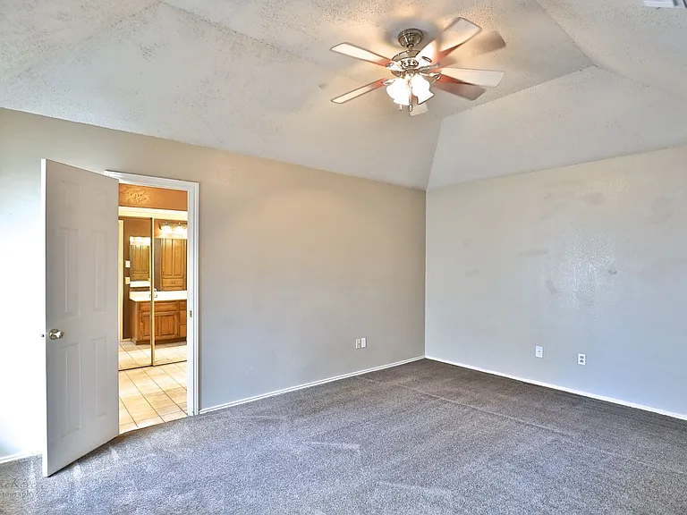5273 Sherbrooke Ln — Photo 22