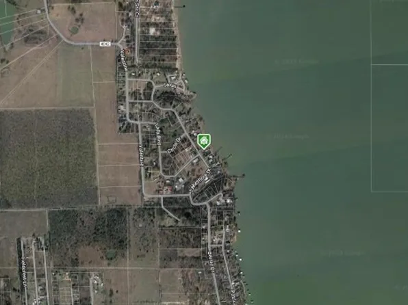 8431 Lakeshore Dr, Kemp, TX 75143