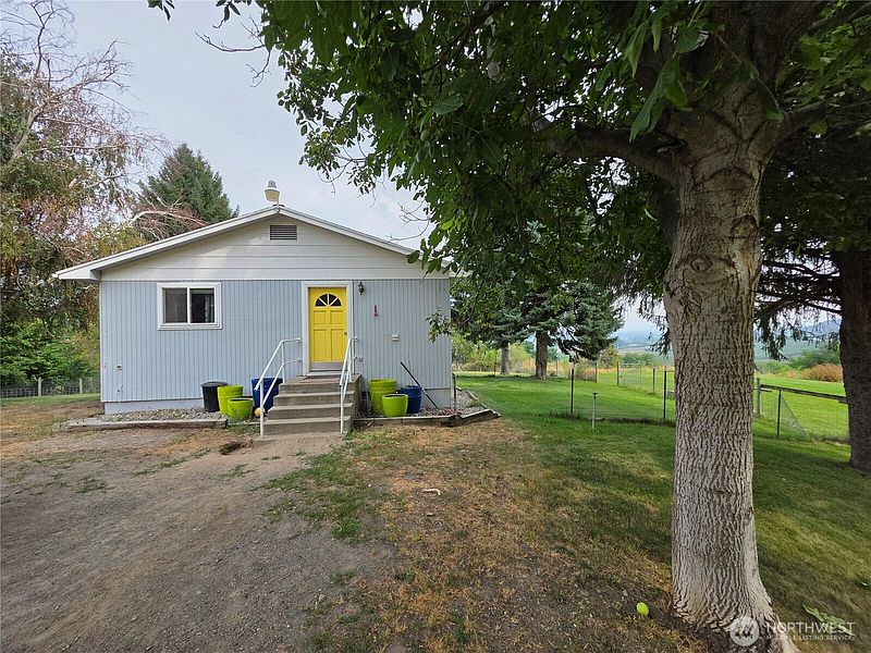 2nd image of 81 B Golden Road