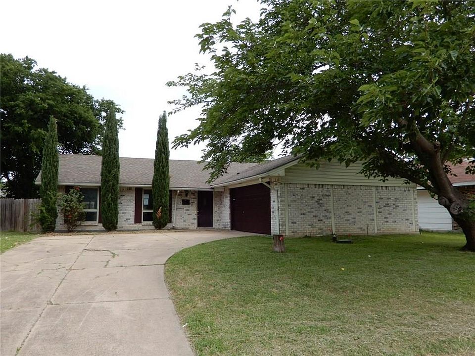 1st image of 626 W Grenoble Dr