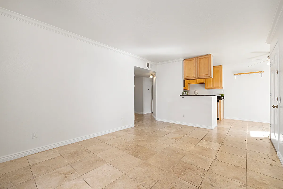 2 bed, 789 sqft, $2,590 — Photo 4
