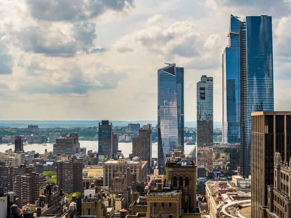 100 West 31st Street image 11 of 36