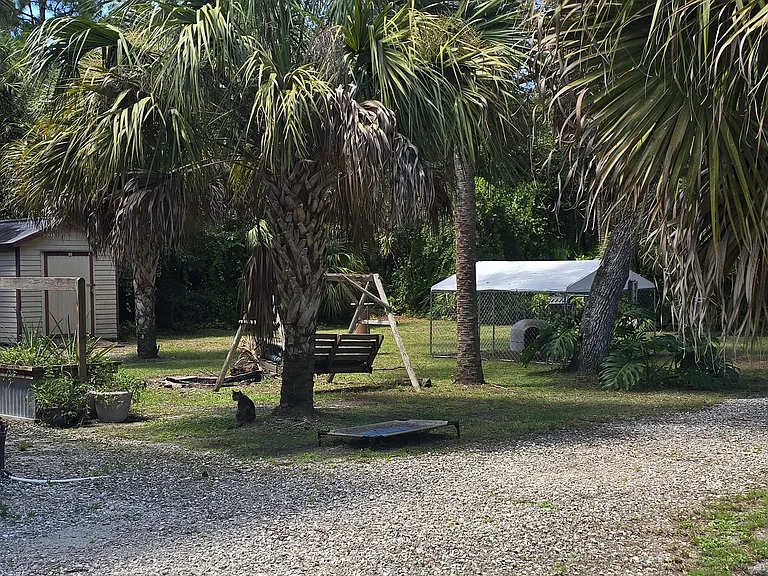 399 Broward Ave — Photo 11