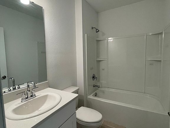 3rd image of 4768 Vellacito Way