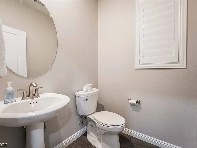 5378 Silver Branch Ave — Photo 3