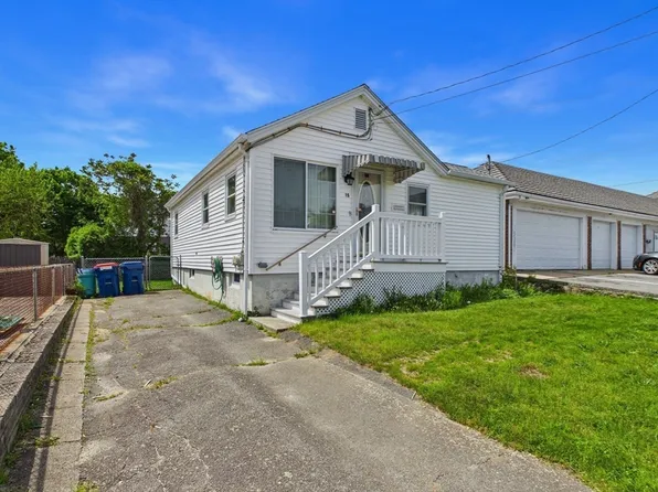 15 Transit St, New Bedford, MA 02740