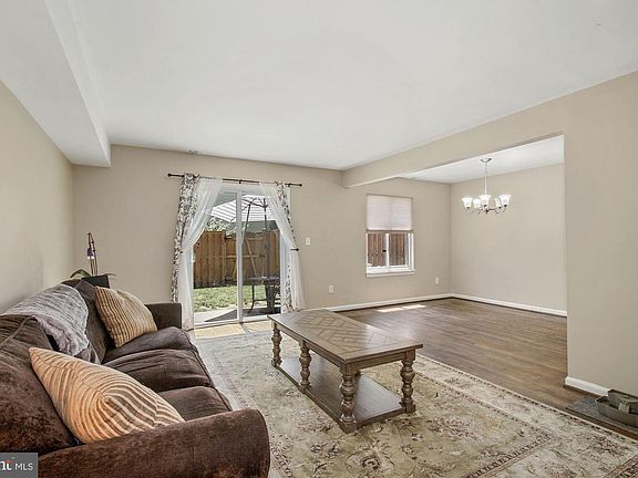 4th image of 17622 Topfield Dr #14-B