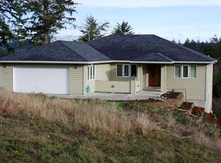 135 S Hospital Hill Rd, Waldport, OR