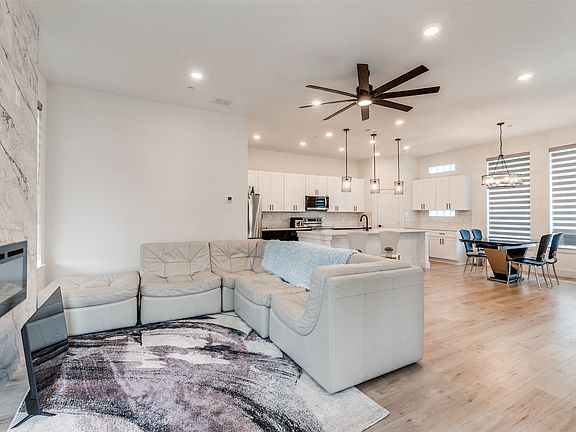 4th image of 2134 Shea Rd #1001