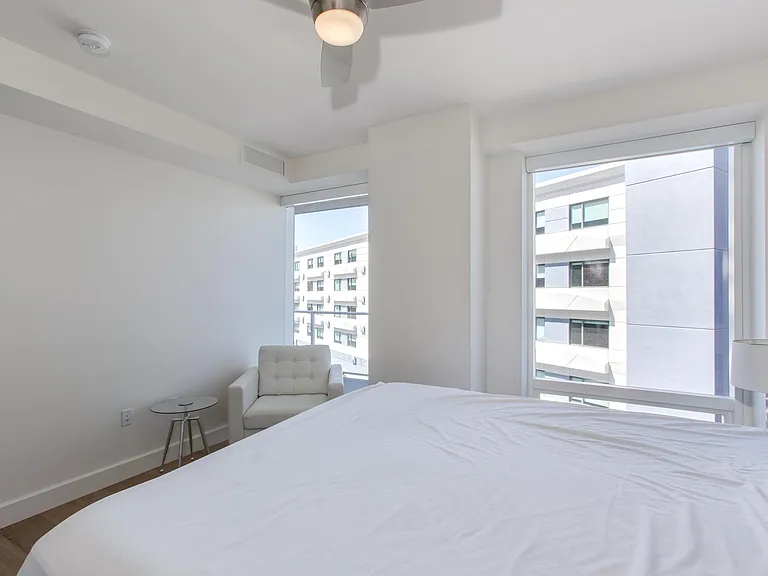 4422 N 75th St #4003 — Photo 11