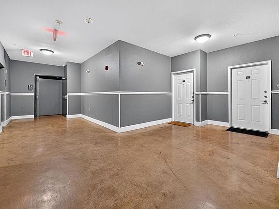 4th image of 910 W 25th St APT 406
