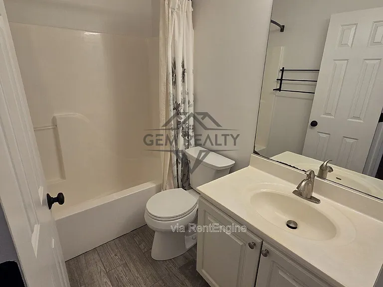 54 Dawson Dr — Photo 16