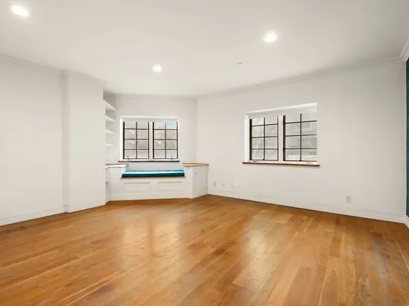 85 Hudson Avenue 2A image 3 of 11