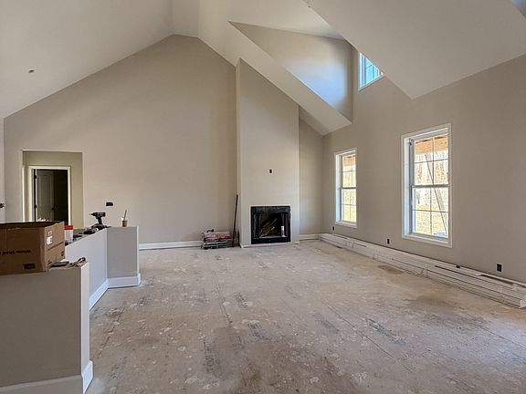 2nd image of 1238 Breeden Rd