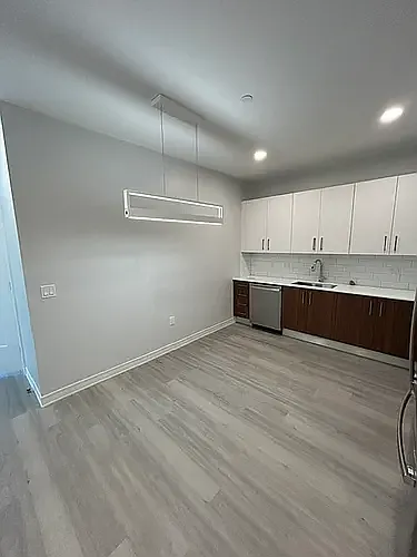 Residences at Sharon Gallery — Photo 107