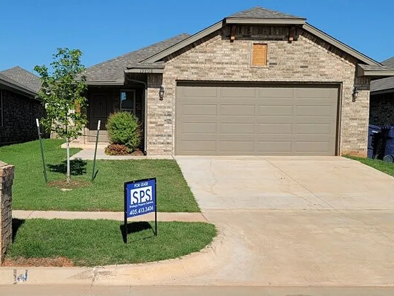 19708 Barrister Cir — Photo 1