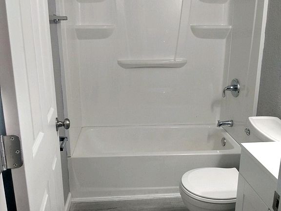 5th image of 104 S 9th St #14