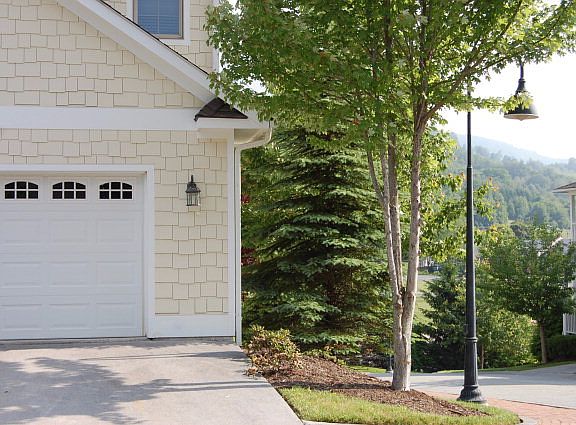 2nd image of 114 Charles Lowe Ln