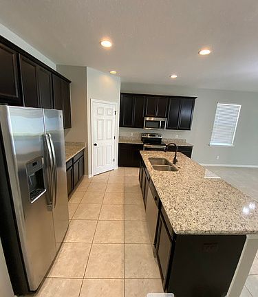 4th image of 32635 Harmony Oaks Dr