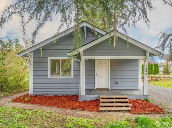 1202 N Pacific Avenue, Kelso, WA 98626