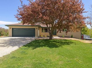 8696 E 250th St, Elko New Market, MN 55020