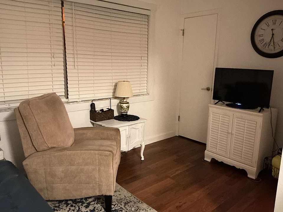 1st image of 10036 63rd Ave N APT 25
