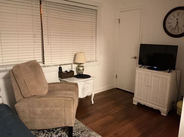 10036 63rd Ave N APT 25