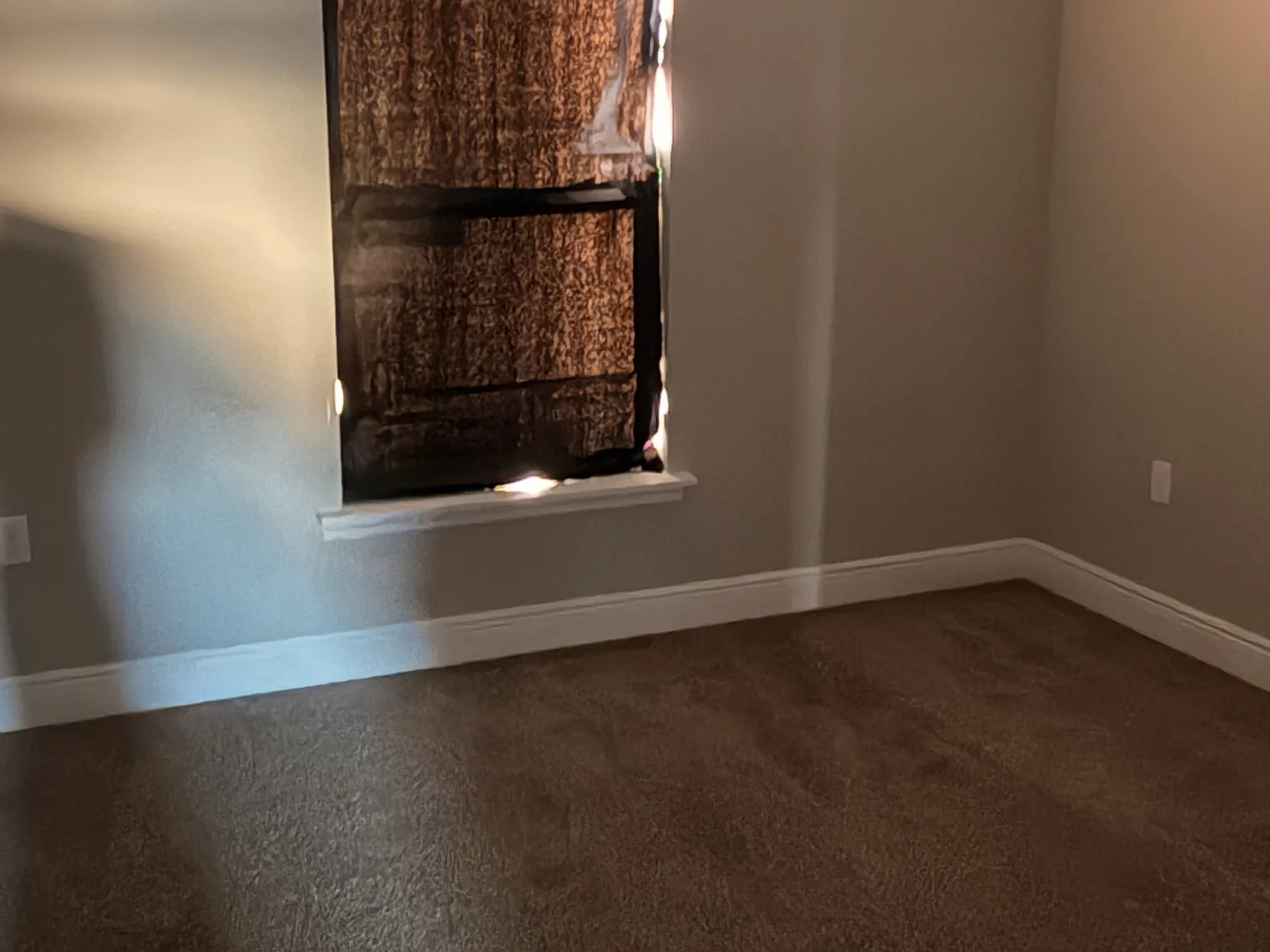 3 bed, 1600 sqft, $1,950 — Photo 2