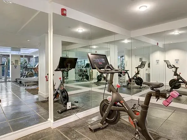 237 East 34th Street image 21 of 29