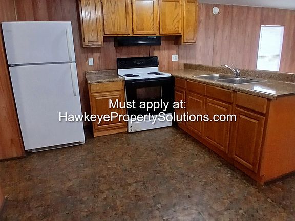 4th image of 409 1/2 Senate St Lot C