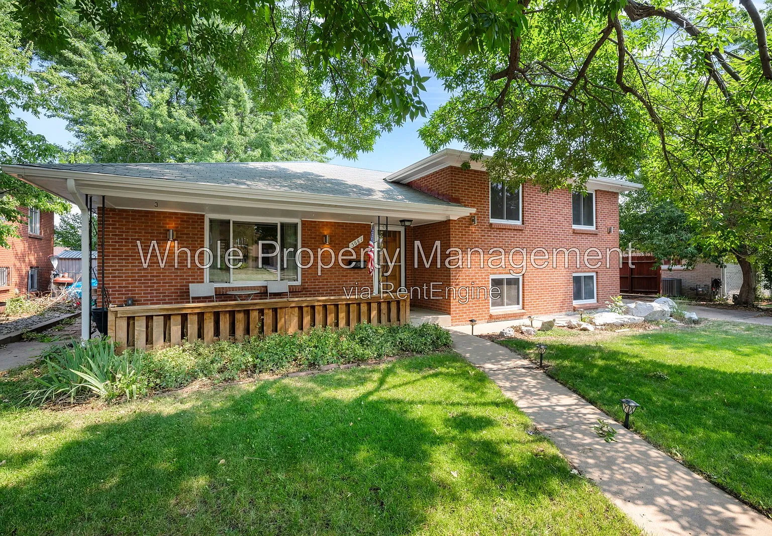 4 bed, 2.0 bath, 1800 sqft, $3,000 — Photo 3