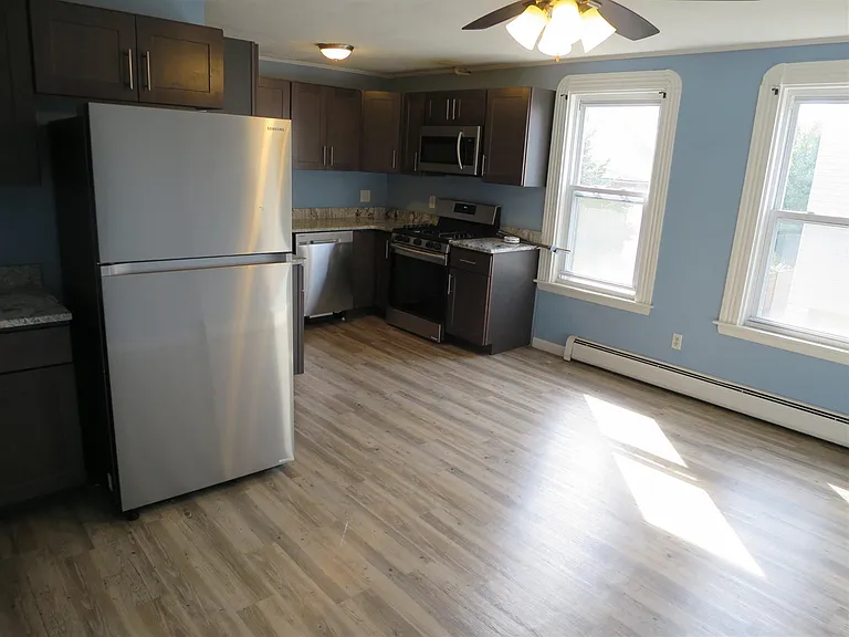 286 Highland Ave #3 — Photo 2