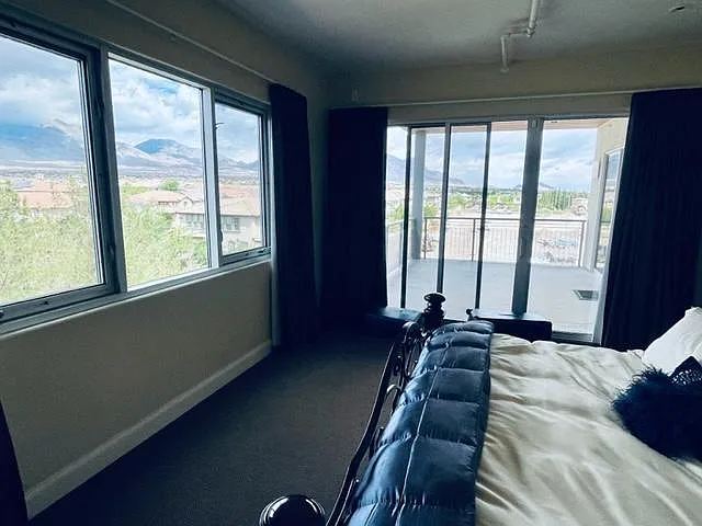 2 bed, 1490 sqft, $2,995 — Photo 4