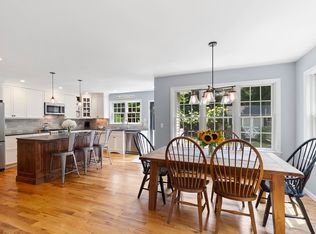28 Pine Crest Ln, Sag Harbor, NY 11963