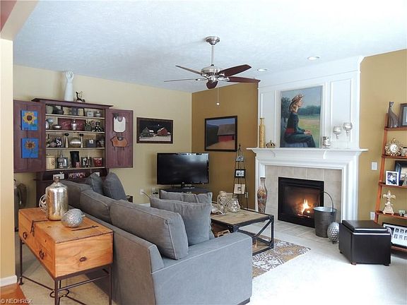 4th image of 5211 Salton Dr