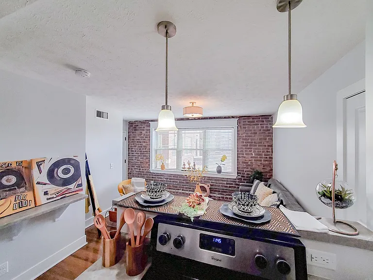 628 Park Ave — Photo 21