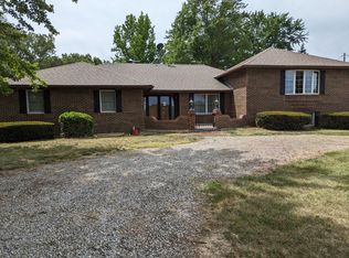23426 Ladder Dr, Marshall, MO 65340