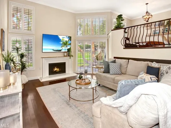 166 N Singingwood St Unit 9, Orange, CA 92869