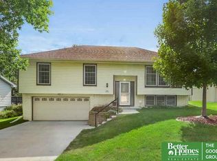 2611 N 122nd Cir, Omaha, NE 68164