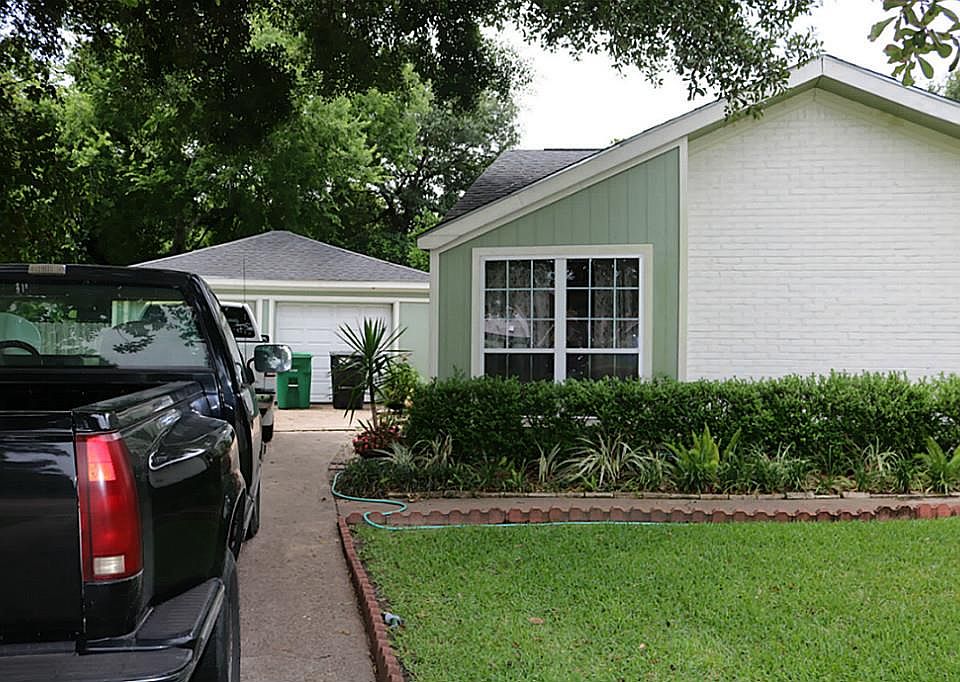1st image of 6446 Menwood Cir