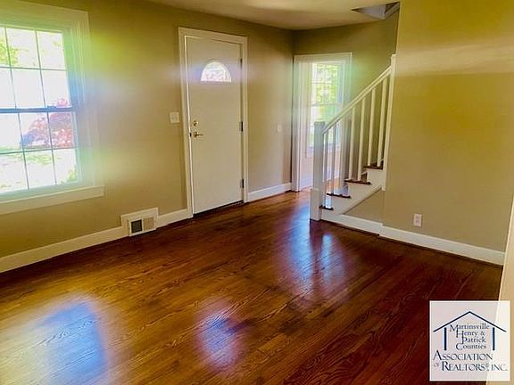 4th image of 808 Jefferson Cir