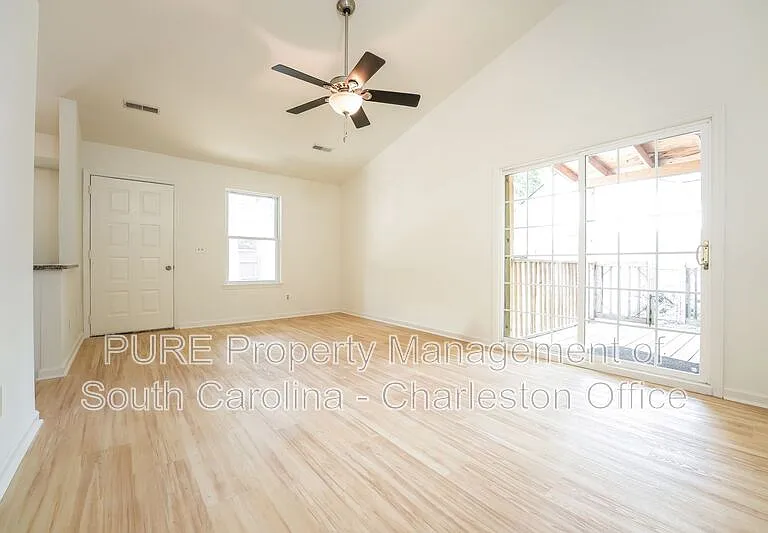 312 Macgregor Dr — Photo 8
