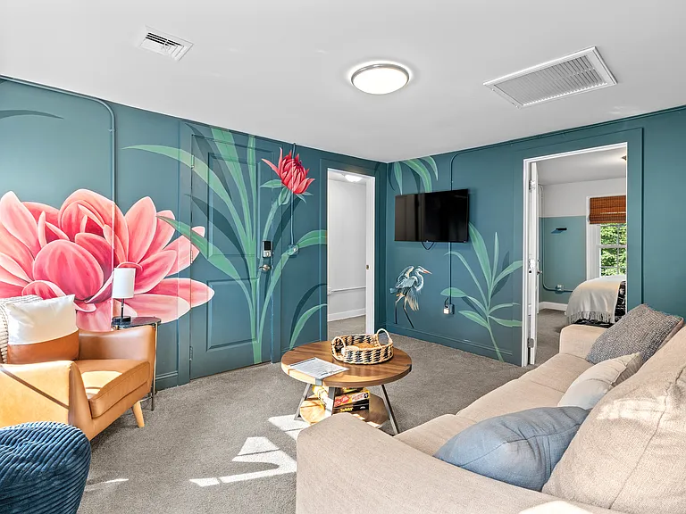324 Washington St #1 — Photo 11