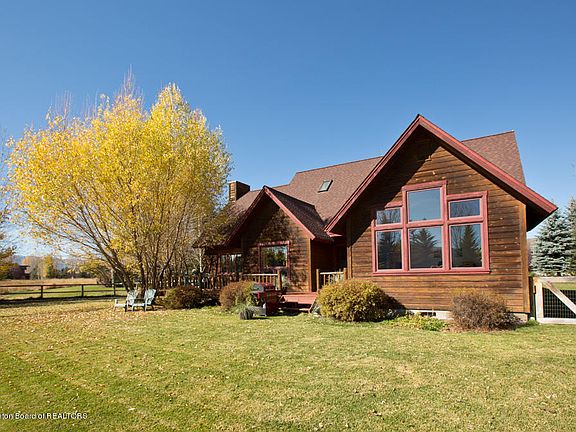 4th image of 4055 Sandy Creek Ln
