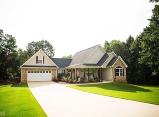 101 Dodgen Place Dr, Hampton, GA 30228