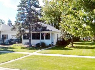 4916 Washington St, Downers Grove, IL 60515